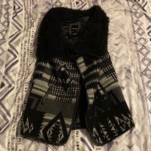 Me Jane Faux Fur Vest